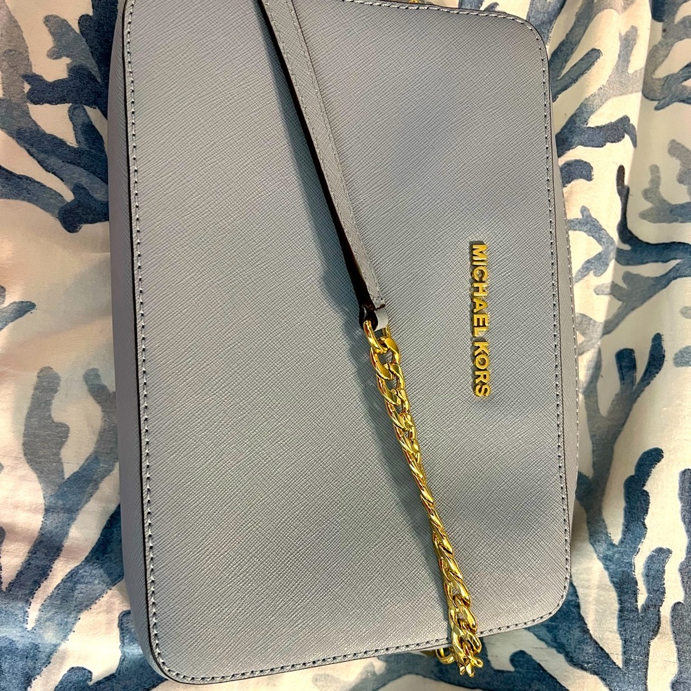 Michael Kors Jet Set Large East West Crossbody blue purse